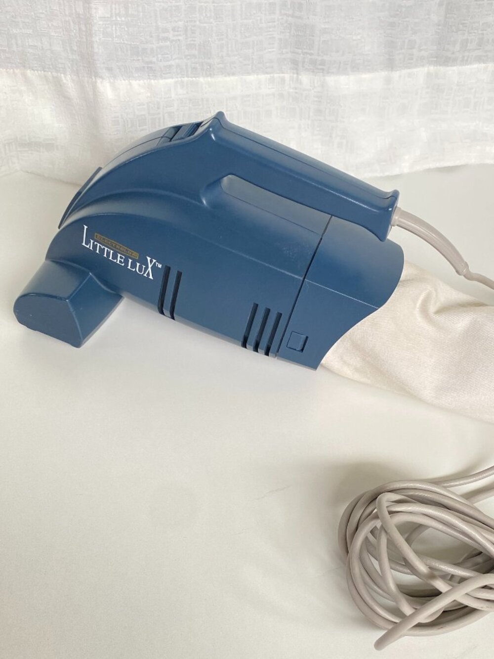 Electrolux Vintage Little Lux Handheld Vacuum Cleaner Model 1673A Blue